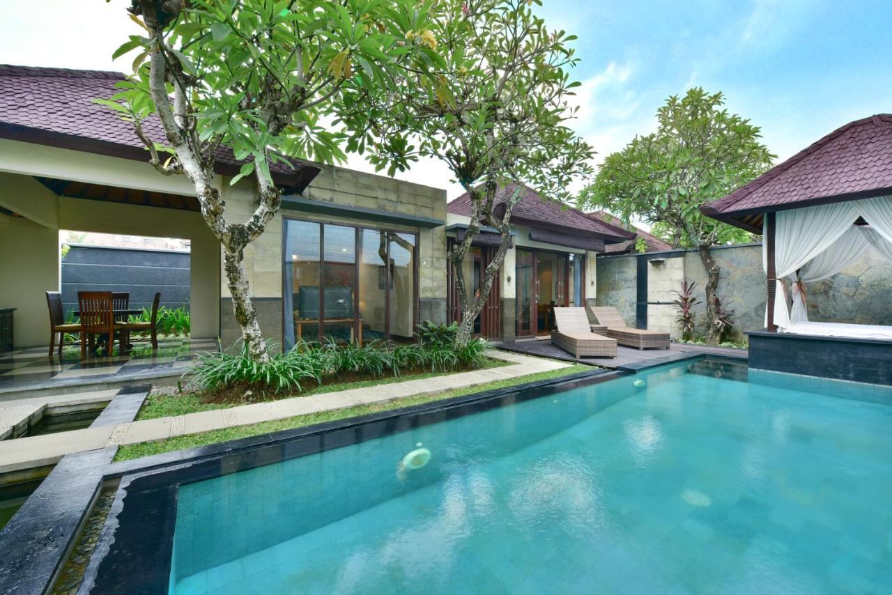 The Khayangan Dreams Villa, Seminyak Bagian luar foto