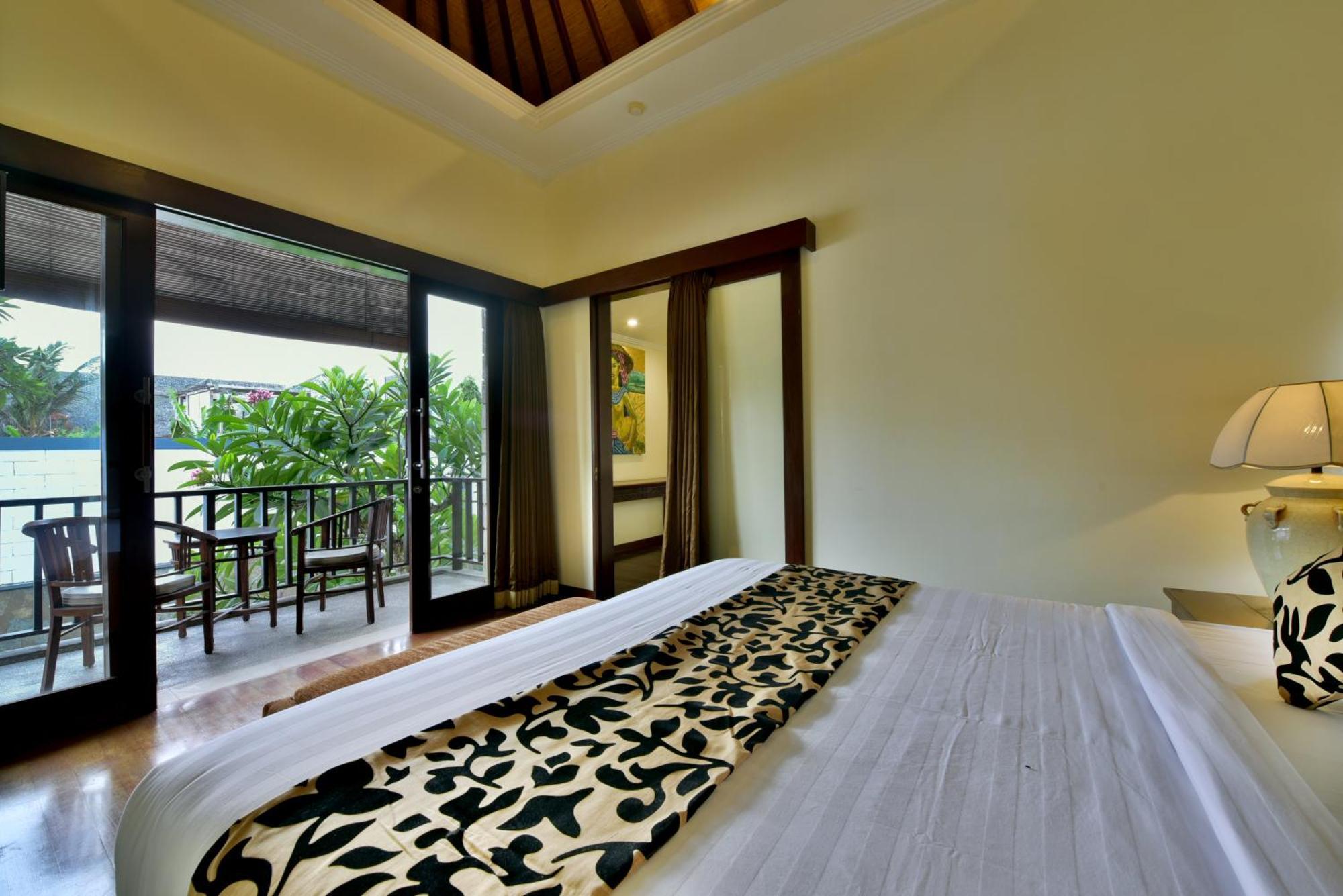 The Khayangan Dreams Villa, Seminyak Bagian luar foto